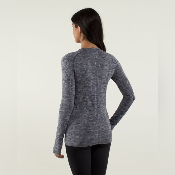 Lululemon Run: Swiftly Tech Long Sleeve in Heathered Cadet Blue Size 6. - Picture 10 of 15